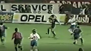 Esta extraordinaria tapada de Vargas ante la UC cumple 25 años: ¿la mejor en la U?