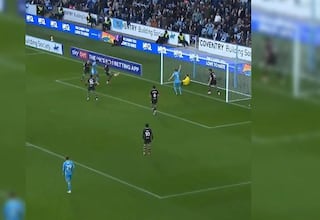 Vigouroux sorprende a Inglaterra con esta notable atajada: pocas veces se ve una intervención así