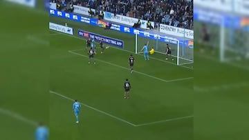 Vigouroux sorprende a Inglaterra con esta notable atajada: pocas veces se ve una intervención así