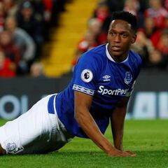 Yerry Mina regresa a la titular de Everton tras dos meses
