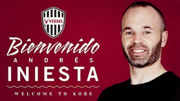 El centrocampista manchego, Andrés Iniesta, presentado con el Vissel Kobe.