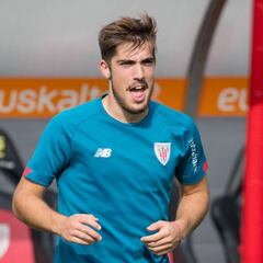 Larra apura sus opciones en Cádiz y Alavés