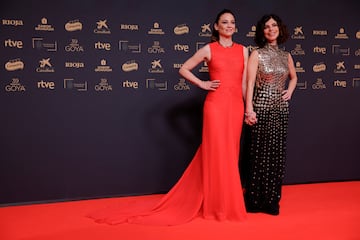 Las presentadoras de la gala, Maribel Verd y Leonor Watling.