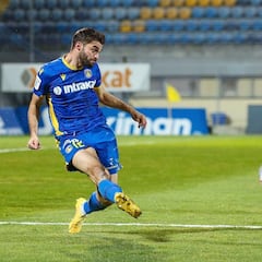 David Carmona, opción para el lateral derecho del Córdoba