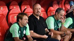 Rafa Benítez durante el partido contra el Almería.