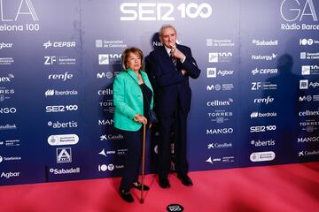 14/02/24  GALA DEL CENTENARIO DE LA CADENA SER 100 AÑOS ALFOMBRA ROJA 
LUIS DEL OLMO Y MERCEDES GONZALEZ