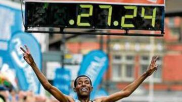 Haile Gebrselassie, victorioso.