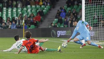 Adán, ante Odriozola.
