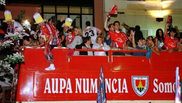 Celebración del primer ascenso a Primera del Numancia