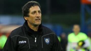 Mario Salas fue oficializado como entrenador de Católica.