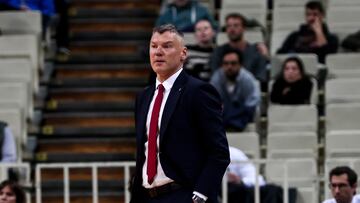 Athens (Greece), 23/03/2023.- Barcelona'Äôs coach Saras Jasikevicius reacts during the Euroleague basketball match between Panathinaikos Athens and FC Barcelona, in Athens, Greece, 23 March 2023. (Baloncesto, Euroliga, Grecia, Atenas) EFE/EPA/Georgia Panagopoulou
