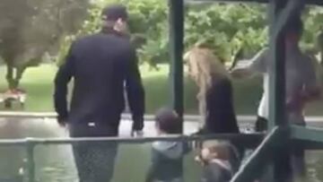 Shakira y Piqué disfrutan con sus hijos en Boston. Foto: Instagram