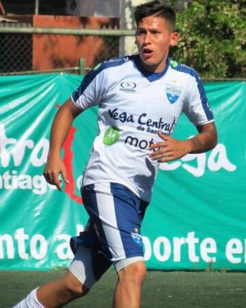 El volante fue elegido el mejor futbolista amateur del 2016. La última temporada jugó en Colina. 