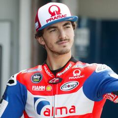 Bagnaia: "Es increíble poder correr contra Valentino Rossi"