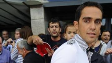 Contador: "No está en mis planes correr el Giro"