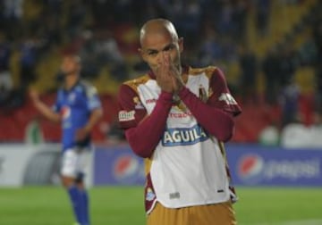 Estuvo hasta el 2010 en Millonarios. Retorna al equipo azul luego de hacer una buena campaña con Deportes Tolima. 