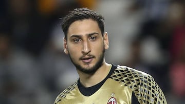 Montella visitó al padre de Donnarumma en su casa