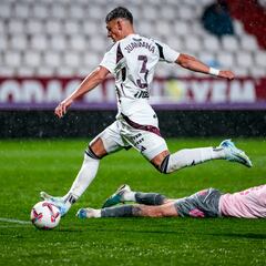 Alcedo, opción para el lateral izquierdo