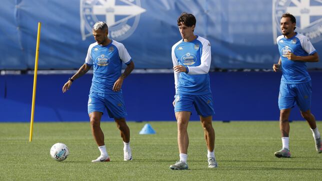 Stoichkov y Mulattieri, listos para viajar con el Deportivo a Butarque