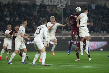 Duván Zapata se reencuentra con el gol