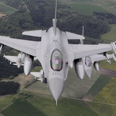 La OTAN intercepta cinco cazas rusos cerca de Lituania