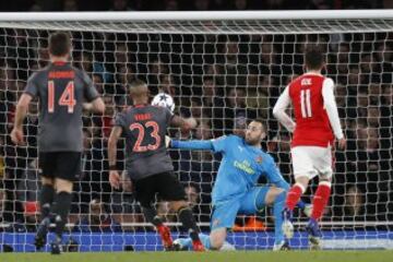 El show de Vidal en la goleada del Bayern sobre Arsenal