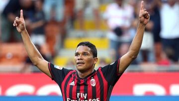 Carlos Bacca sólo quiere
volver al Sevilla y ya se negocia