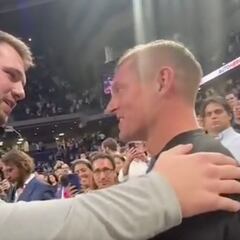 Doncic shares moment with Kroos and Curtois