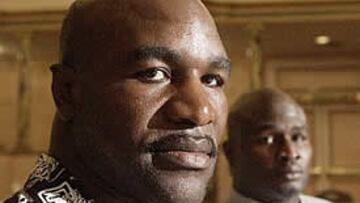 <b>YA VAN TRES</B>. Es el tercera enlace del cuatro veces campeón del mundo de los pesos pesados.