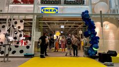 FILE PHOTO: People enter an inner-city IKEA store on its opening day in Stockholm, Sweden, June 30, 2022. REUTERS/Anna Ringstrom/File Photo