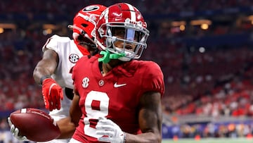 Metchie fue uno de los mejores wide receiver a nivel universitario en la temporada 2021 con los Alabama Crimson Tide. El wide receiver generó 1,142 yardas y ocho touchdowns gracias a 96 recepciones, pero su campaña finalizó con una rotura de ligamentos de la rodilla en el SEC Championship Game.