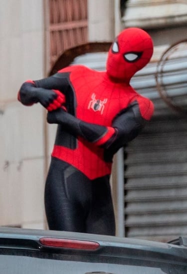 Spider-Man 3: Nuevas imágenes del rodaje con Tom Holland con el traje de Spidey