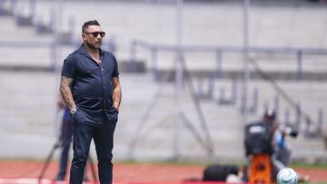 Antonio Mohamed durante el partido contra Atlético San Luis.