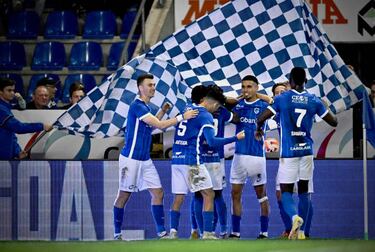 Gerardo Arteaga, pilar en el líder Genk