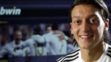 Özil: "Quiero agradecer a Mou su confianza en mí"