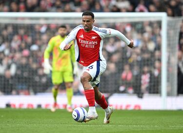 Dos españoles entre el once más valioso de la Premier