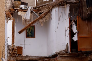 Edificio dañado después de que las fuertes lluvias provocaran inundaciones, en Letur, España