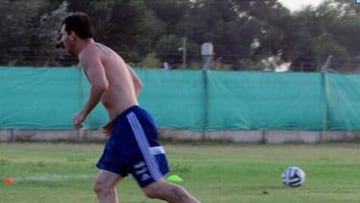 Leo Messi afina su físico en Argentina antes de reaparecer