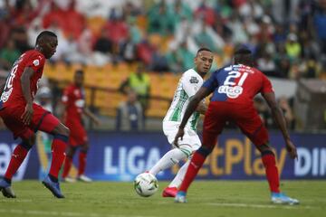 Nacional ganó con goles de Braghieri y Duque. Reina descontó para el DIM.