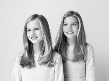 Los Reyes, la Princesa Leonor y la Infanta Sofía estrenan retratos oficiales