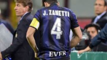 Zanetti luci&oacute; una camiseta donde se pod&iacute;a leer: &quot;Zanetti 4 ever (Zanetti por siempre)&quot;.