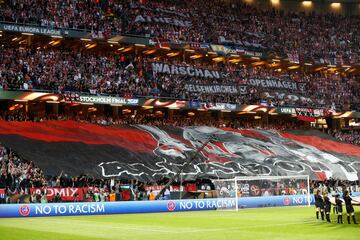 Manchester United win the Europa League with a 2-0 victory over Ajax.