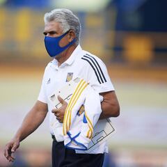 'Tuca' Ferretti haría cambios por ausencias de seleccionados