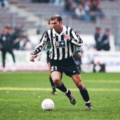 “Zidane vale como mucho para el Wolves que va colista en Segunda”