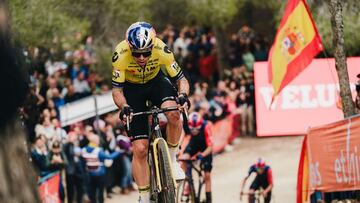 Van Aert, en la Copa del Mundo de CX en Benidorm.