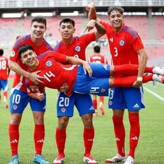Chile hace historia sin jugar