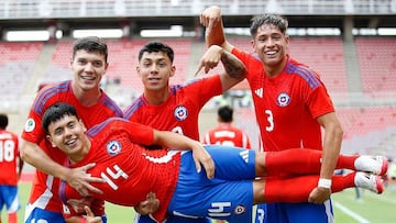 Chile hace historia sin jugar