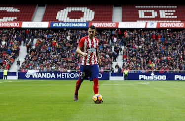 Estrella en el Sevilla que ganó 3 Europa Leagues consecutivas, fichó por el Atlético en verano de 2017, pero por la sanción al club rojiblanco, fue inscrito en enero, estando 6 meses sin poder jugar. Vistió 4 años la camiseta rojiblanca, su paso como atlético estuvo marcado por las continuas lesiones. Finalmente jugó 101 partidos de rojo y blanco.