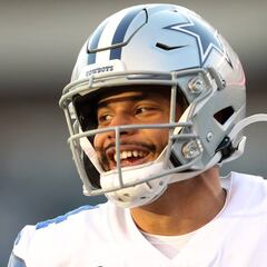 Stephen Jones: Firmaremos a Dak Prescott por la cifra adecuada