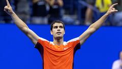 La alegría de Alcaraz tras vencer a Cilic